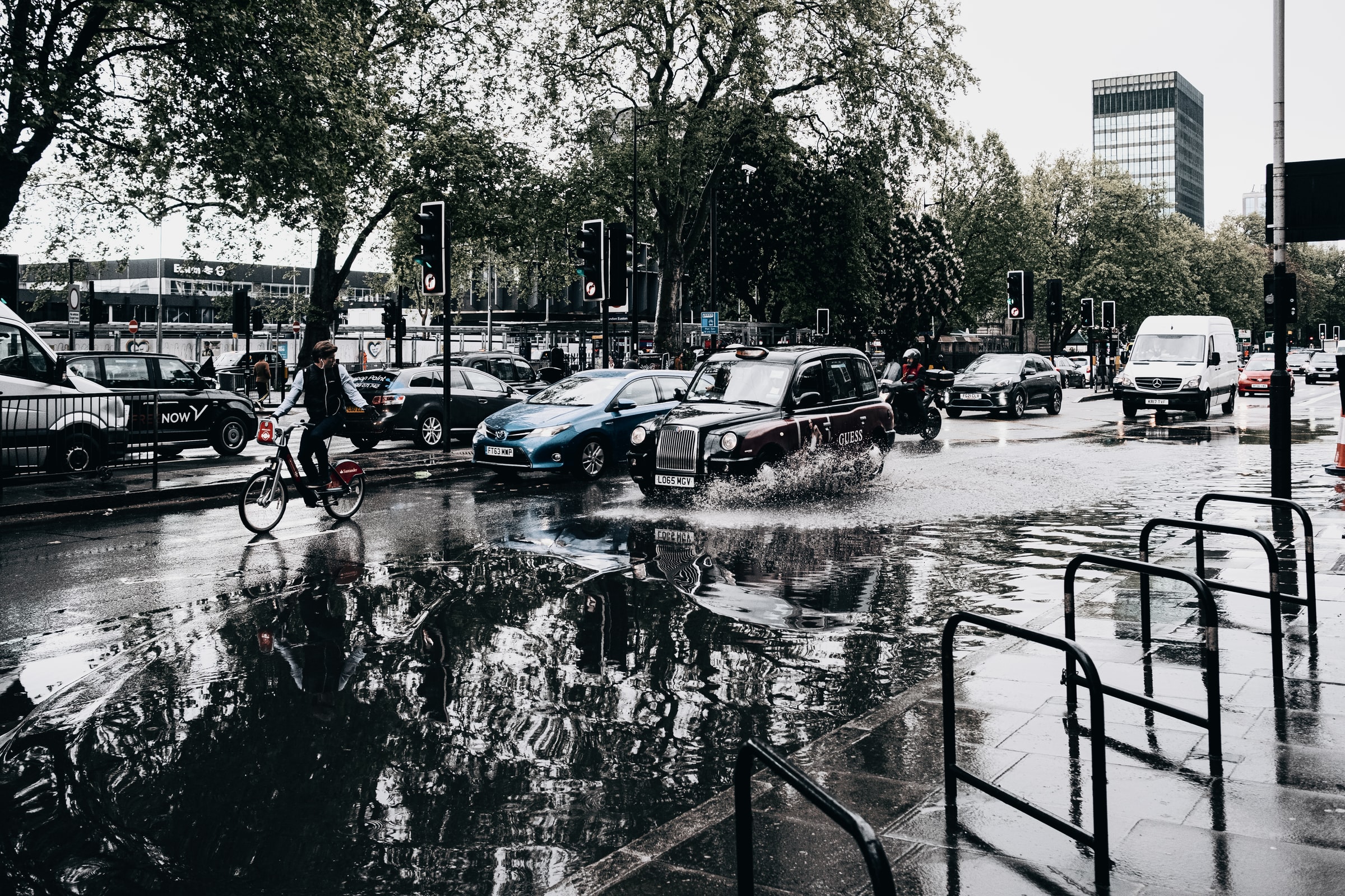 Recent flash floods in London were triggered by the sudden end of a heatwave.